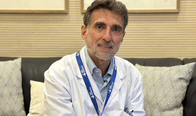 El Dr. Xavier Montalban rep el Premi a la Trajectòria Investigadora als Hospitals de l’ICS 2023